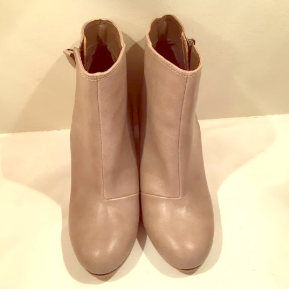 Women's Qupid Taupe Ankle Booties